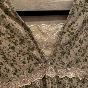 Euro Micromesh Women's Babydoll Dainty Floral Cream Lace Top Lettuce Trim Size M thumbnail 6