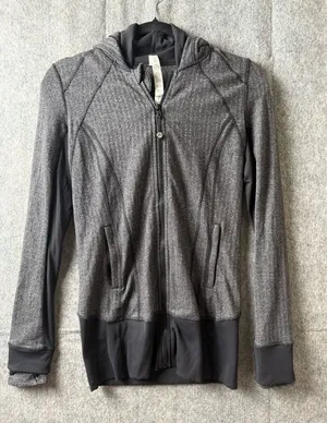 Lululemon Women Size‎ 6 Daily Practice Jacket full zip Hooded athletic jacket thumbnail 1
