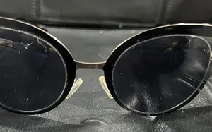 Black Round Sunglasses thumbnail 1