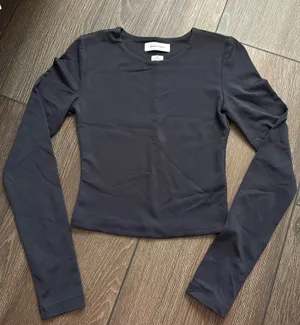 Aritzia Babaton Contour Long Sleeve thumbnail 1
