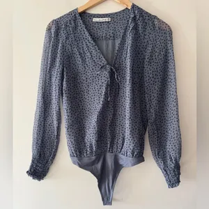 Abercrombie‎ & Fitch Blue Leopard Print Sheer Long Sleeve Bodysuit thumbnail 2