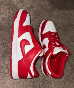 Red Nike Dunk Low thumbnail 1