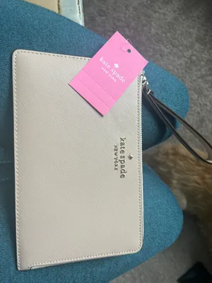 Wristlet thumbnail 2
