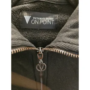 ​Victoria's Secret Bling Rhinestone Size M Crop Quarter Zip Sweatshirt Womens thumbnail 5