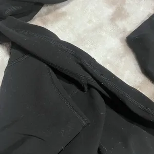 Lululemon Align Crop 21” Black Size 0 High Rise Yoga Leggings thumbnail 6