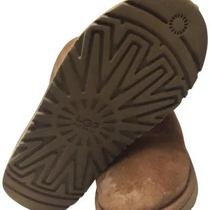 Short UGG Brown Boots Size: 4 thumbnail 1