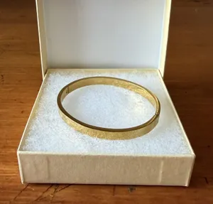 Gold Tone Hinged Bangle Bracelet Minimalist Stackable Classic Modern Jewelry thumbnail 1