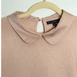 Adrianna Papell Knit Top Sz M Pink Polka Dot Peter Pan Collar Puff Sleeve Blouse thumbnail 2