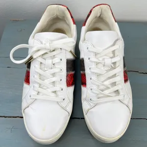 Michael Kors Poppy White Red Snakeskin Logo Platform Sneakers AN20L Womens 7.5M thumbnail 8