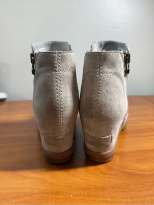 Sorel Joan Of Arctic Wedge II Zip Shoe Women's Soft Taupe Beige Heel Bootie 7.5 thumbnail 3