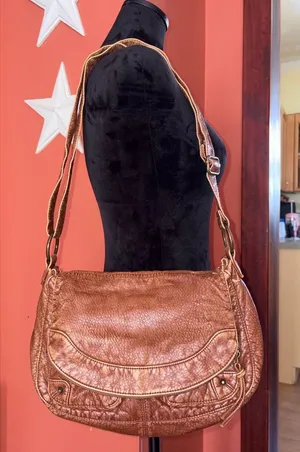 Sonoma Crossbody Leather “Everything” Saddle Bag thumbnail 1