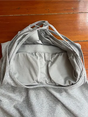 NWT Old Navy Active Cloud + Strappy Athletic Dress Shorts Bra Gray Sz L 🧡🎀 thumbnail 9