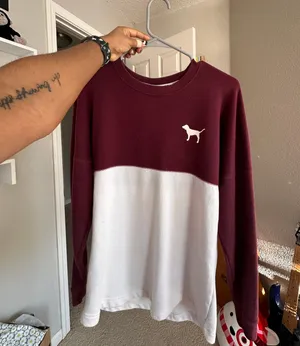 PINK Victoria’s Secret Pink Nation Sweater thumbnail 1