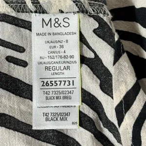 M&S Collection Women's Zebra Print‎ Tiered Puff Sleeve Dress Size 8 thumbnail 5