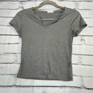 Heart Hips Gray Crop Cut Out T-Shirt V Neck Y2K SZ S Short Sleeve Top Fitted thumbnail 4