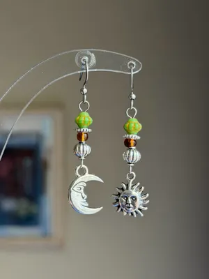 Handmade moon & sun vintage fairy whimsy dangle earrings☀️🌙 thumbnail 2