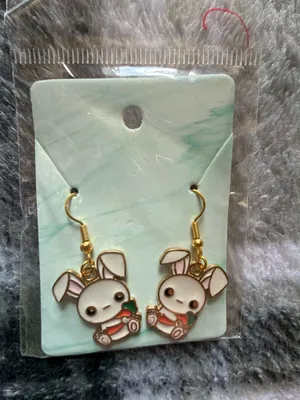 Variety Pack of Three Pairs of Dangle Earrings Featuring Pizza, Pearl and Bow, a thumbnail 5