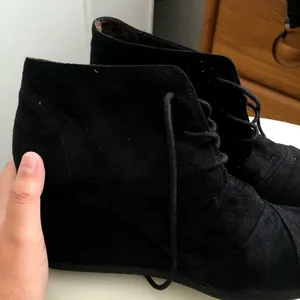 Women'S City Classified Rex Wedge Booties thumbnail 9