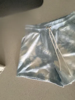 Good American Tie-Dye Sweat Shorts Size 2 thumbnail 3