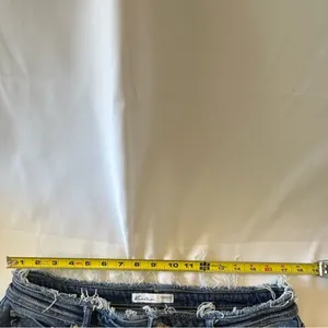 Kancan women’s size 32/27 distress hem and waist line denim jeans thumbnail 3