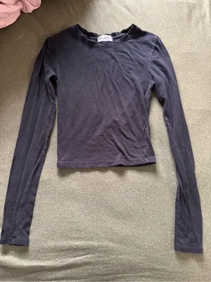 Brandy Melville Black Ribbed Long-Sleeve Crewneck Top thumbnail 1
