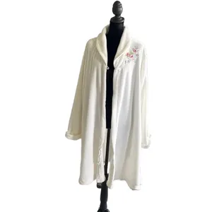 Aria White Terrycloth Robe Muumuu Floral Embroidered XL Grandmacore Cottagecore thumbnail 4