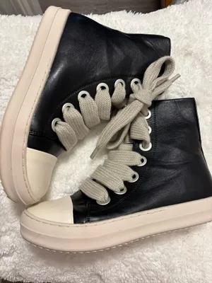 Black and white Rick Owen’s high top Size 9.5 thumbnail 1