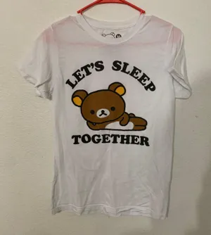 White Graphic Tee Size M thumbnail 1