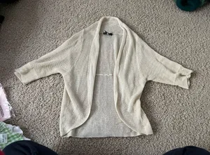 Cream cropped short sleeve cardigan never worn thumbnail 1