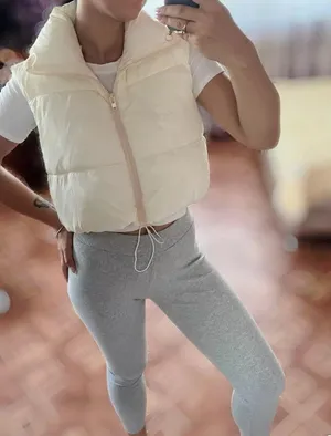 White xs puffer zip crop warm vest Nwot draw string sexy thumbnail 2