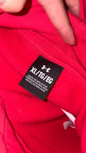 Red Under Armour Hoodie thumbnail 3