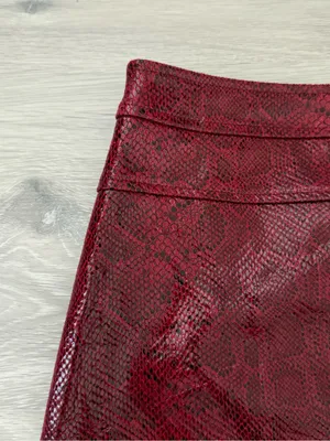 NWOT ZARA FAUX Leather red snake print mini skirt thumbnail 3