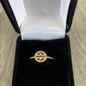 Tory Burch Miller Pave’ Delicate Ring Size 7.5 NEW! thumbnail 1