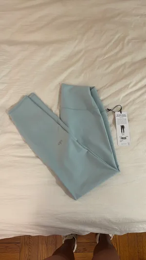 Alo Yoga High-Waisted Airlift Leggings 7/8 Chalk Blue M thumbnail 2
