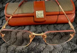 Devinc Glasses!! thumbnail 1