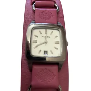 Women's Fossil Pink Leather Band Silver Case Watch thumbnail 4