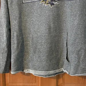 NFL Baltimore Ravens Football Team Size Large Gray Hoodie Unisex Sweatshirt thumbnail 2