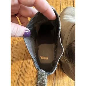 Teva Women’s De La Vina Dos Chelsea Boot Size 6.5 Taupe GUC thumbnail 10
