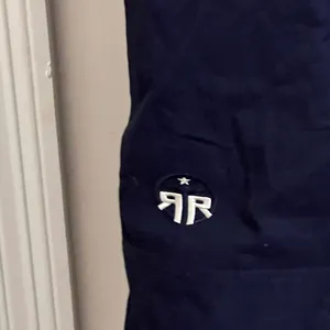 Burton’s Snowboard Women’s Pants thumbnail 6