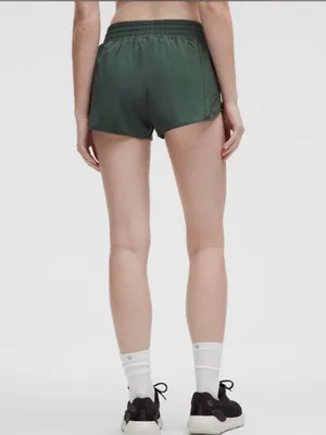 Lululemon Hotty Hot High Rise Lined Short 2.5" Size 2 NEW thumbnail 2
