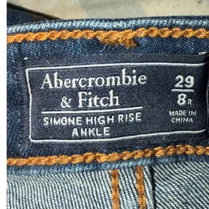 Abercrombie & Fitch Simone High Rise Ankle Skinny Jeans Blue Distressed Size‎ 8R thumbnail 4