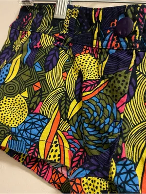 H&M Y2K Womens Juniors Psychedelic Shorts Size 6 Waist 29” Multicolor Feathers thumbnail 3