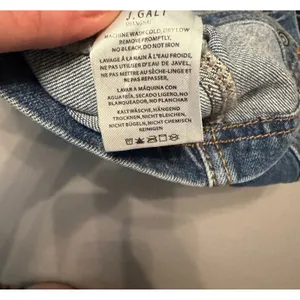 John Galt Button Front Denim Camisole Top Blue Stretch Women Size S thumbnail 7