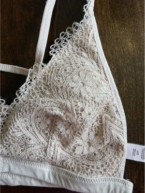 Victoria's Secret Body by Victoria Lace Bralette Cream Size S/P thumbnail 7