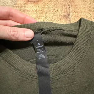 Lululemon Women's Olive Green Wool Blend Seamless Longsleeve Top Sz L Athleisure thumbnail 5