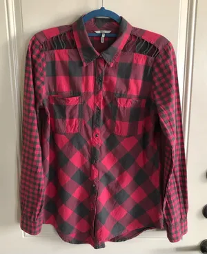 BKE Plaid Snap Button Long Sleeve Women’s Size M thumbnail 1