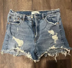 Abercrombie High-Rise Mom Shorts thumbnail 1