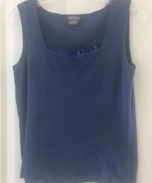 FINAL MARKDOWN Ladies Ann Taylor tank medium thumbnail 1