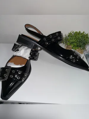 Black Patent Grommet Strap Women’s Sandals thumbnail 4