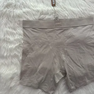 Skims Boyfriend Boxer Stone Size Large thumbnail 3